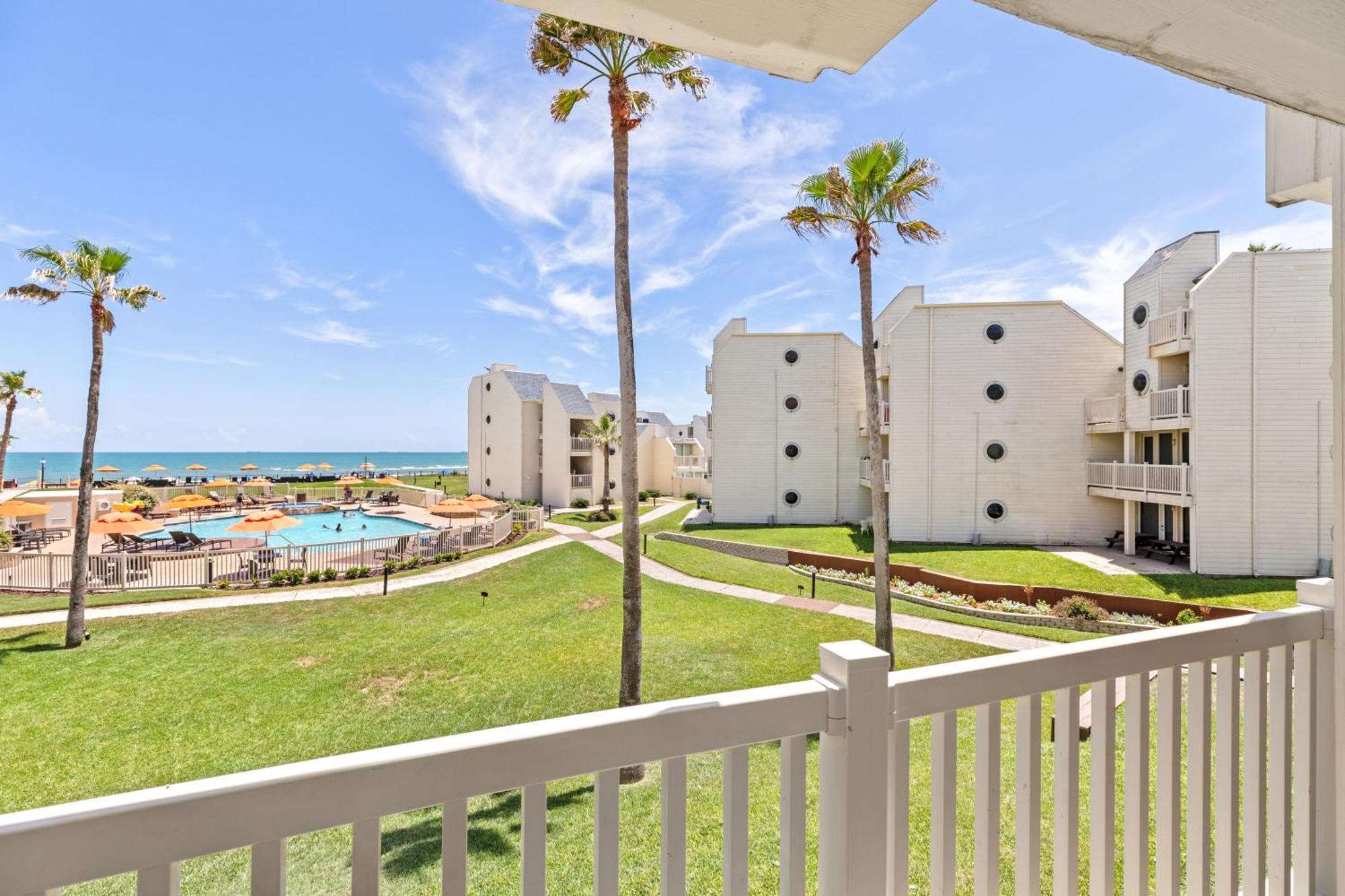 New Stunning Ocean-View Beachfront Resort, Heated Pool! South Padre Island Exteriér fotografie