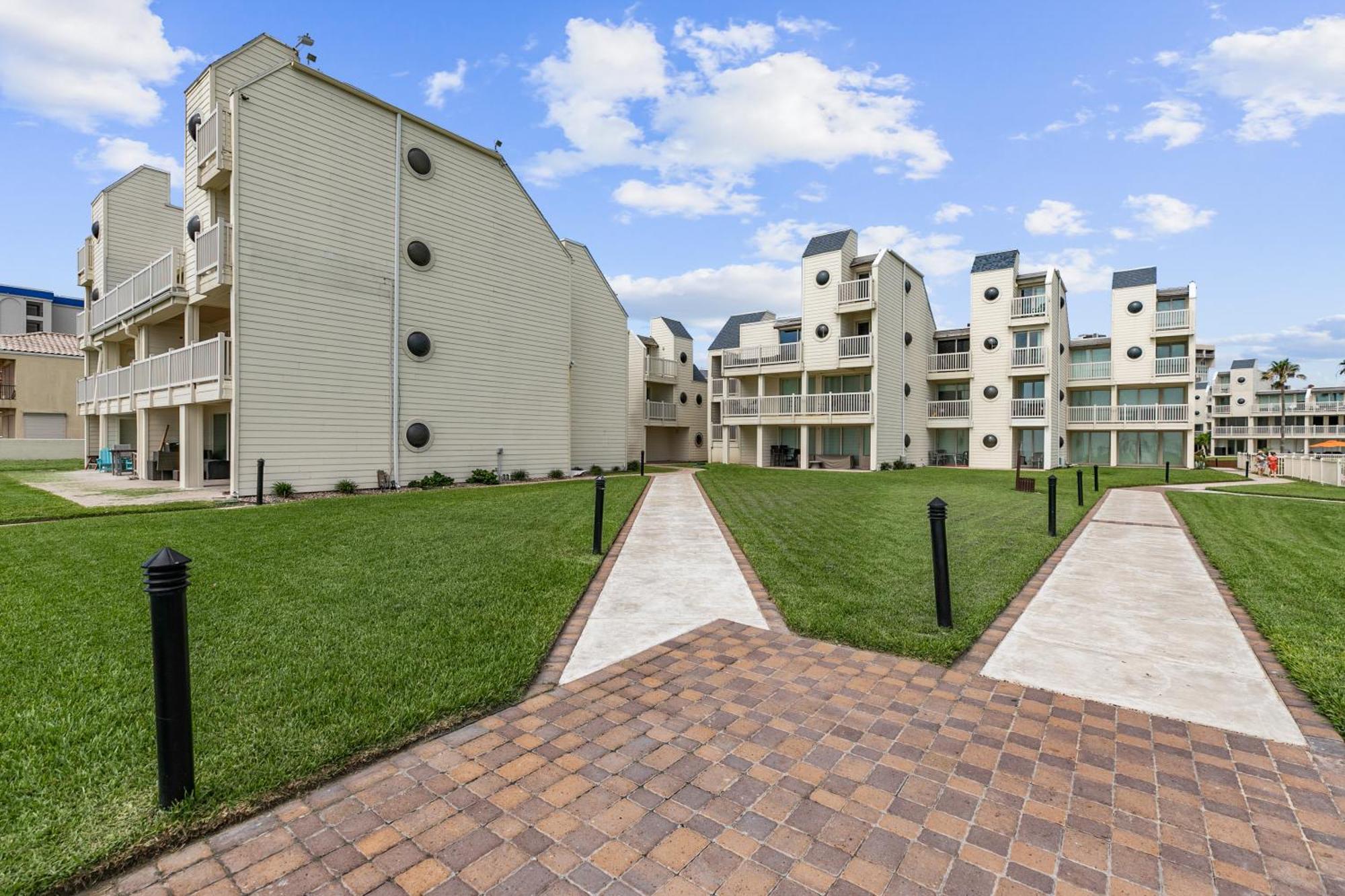 New Stunning Ocean-View Beachfront Resort, Heated Pool! South Padre Island Exteriér fotografie